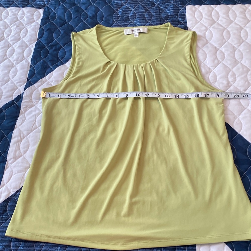 Lime green medium blouse Jones Studio